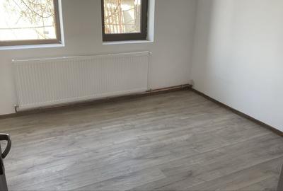 Casă cu 4 camere în Boldu