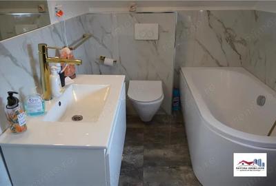 Apartament cu 3 camere în Unirii
