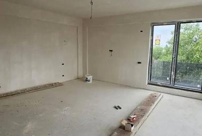 Casă cu 4 camere cu Teren 250 Mp în Bucureștii Noi