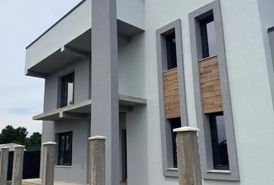Casă cu 4 camere cu Teren 500 Mp în Ștefănești