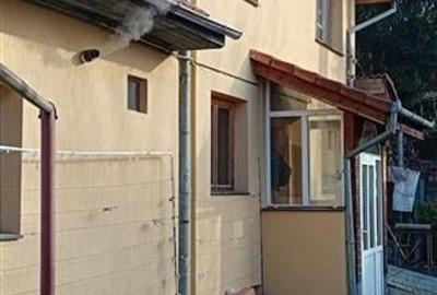 Casă individuală cu 5 camere cu Canalizare în Brașovul Vechi - 2