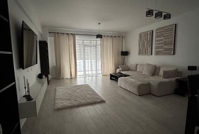 Apartament cu 3 camere semidecomandat, mobilat în Central - 1
