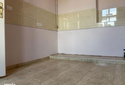 Apartament cu 4 camere în Central - 1