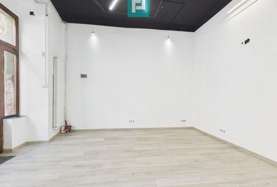 Spațiu comercial, de 31 mp, în Central - 4
