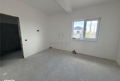 Casă cu 4 camere cu Teren 300 Mp în Moșnița Nouă