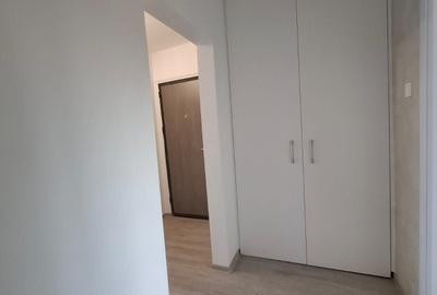 Apartament cu 3 camere decomandat în Rovine - 2