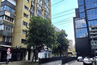 Apartament cu 2 camere decomandat în Ultracentral