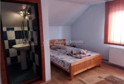 Casă cu 10 camere cu Teren 980 Mp în Central - 12