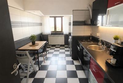 Apartament cu 3 camere în Central - 2