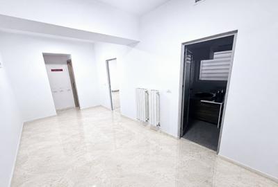 Birou, de 70 mp, în P-ța Universității - 2