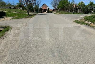 Casă cu 4 camere cu Teren 1105 Mp în Cojocna