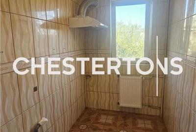 Apartament cu 3 camere semidecomandat în Gorjului
