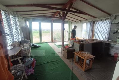 Casă cu 2 camere cu Teren 450 Mp în Dobolii de Jos