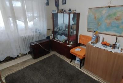 Apartament cu 2 camere semidecomandat în Spitalului