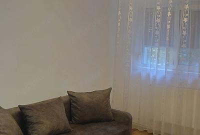 Garsonieră decomandată în Micro 21