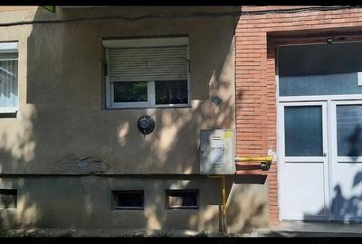Garsonieră decomandată în Micro 17