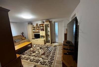 Casă cu 4 camere în Central - 2