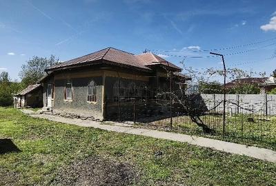 Casă cu 4 camere cu Teren 1634 Mp în Teslui - 4