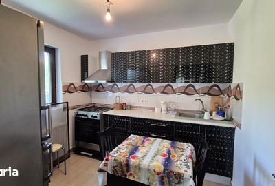 Casă cu 4 camere cu Teren 209 Mp în Central - 9