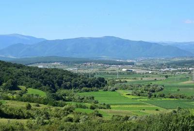 Teren de 400 mp, în Bungard - 2