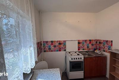 Apartament cu 3 camere în Decebal - 2