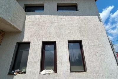 Casă cu 5 camere cu Teren 590 Mp în Central