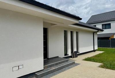 Casă cu 4 camere cu Teren 400 Mp în Exterior Vest