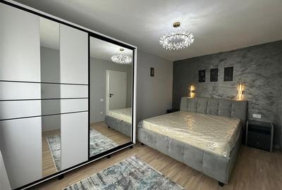 Apartament cu 2 camere semidecomandat în Podu Roș