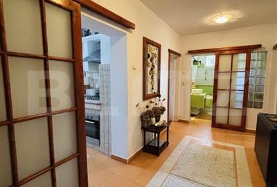 Apartament cu 3 camere decomandat, mobilat în Centrul Istoric