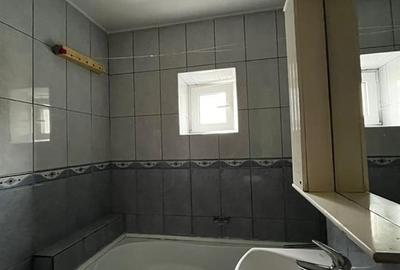 Apartament cu 3 camere decomandat, mobilat în Nicolina - 5