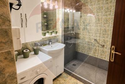 Apartament cu 3 camere semidecomandat în Colentina