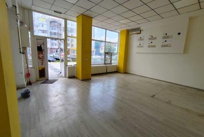 Spațiu comercial, de 78 mp, în Central - 3
