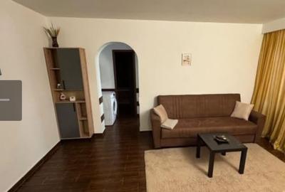 Apartament cu 2 camere semidecomandat în Tomis II