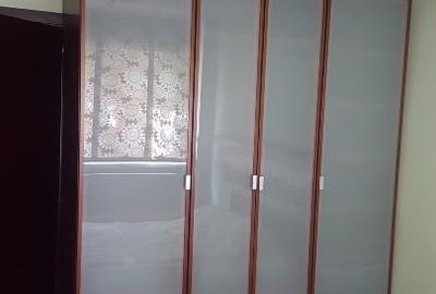Apartament cu 2 camere semidecomandat, mobilat în Pajura - 7