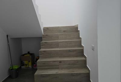 Casă cu 4 camere în Brănești