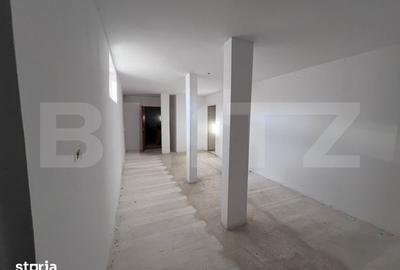 Casă cu 7 camere cu Teren 1342 Mp în Central - 1
