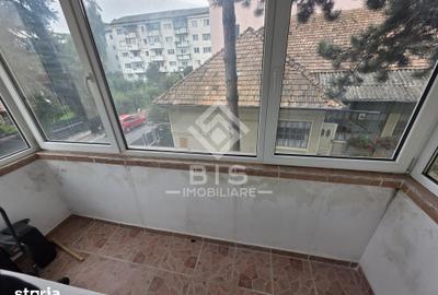 Apartament cu 3 camere decomandat în Ștefan cel Mare