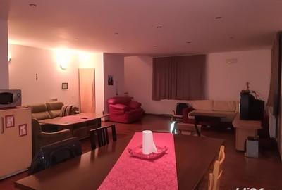 Casă cu 5 camere cu Teren 500 Mp în Central