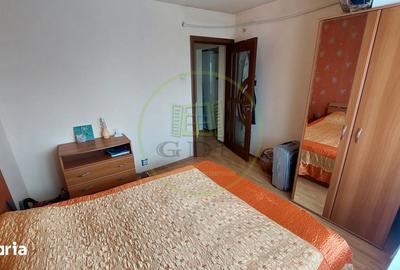 Apartament cu 2 camere decomandat în Craiovița Nouă - 2