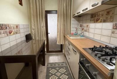 Apartament cu 2 camere semidecomandat în Rovine - 4