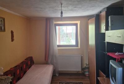 Casă cu 3 camere în Central - 14