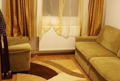 Apartament cu 3 camere decomandat în Exterior Vest