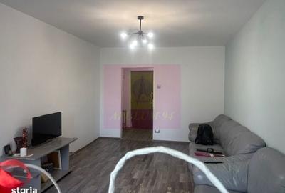 Apartament cu 3 camere decomandat în Morarilor