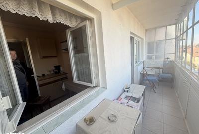 Apartament cu 2 camere decomandat în Calea Dumbrăvii