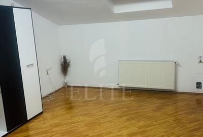 Spațiu comercial, de 45 mp, în Central