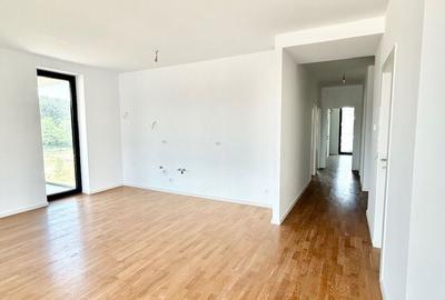 Apartament cu 4 camere decomandat în Băneasa - 10