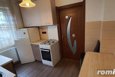 Garsonieră decomandată în 13 Septembrie