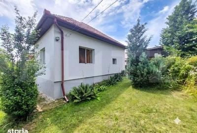Casă cu 4 camere cu Teren 852 Mp în Baciu - 1