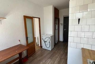 Garsonieră nedecomandată în Drumul Carului