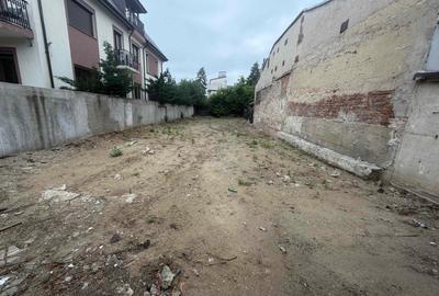 Teren de 406 mp, în 1 Mai - 3